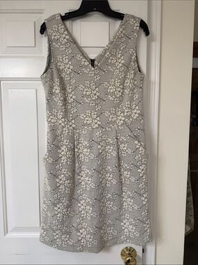Anthropology Tabitha Gray & Cream Floral V-Neck Midi Dress with Pockets
